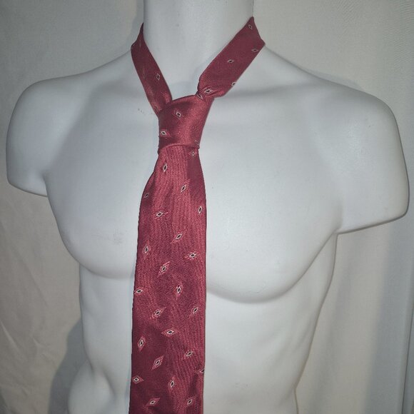 Excello cravats necktie Red with gold/black small diamond design 58" Long - Picture 4 of 6